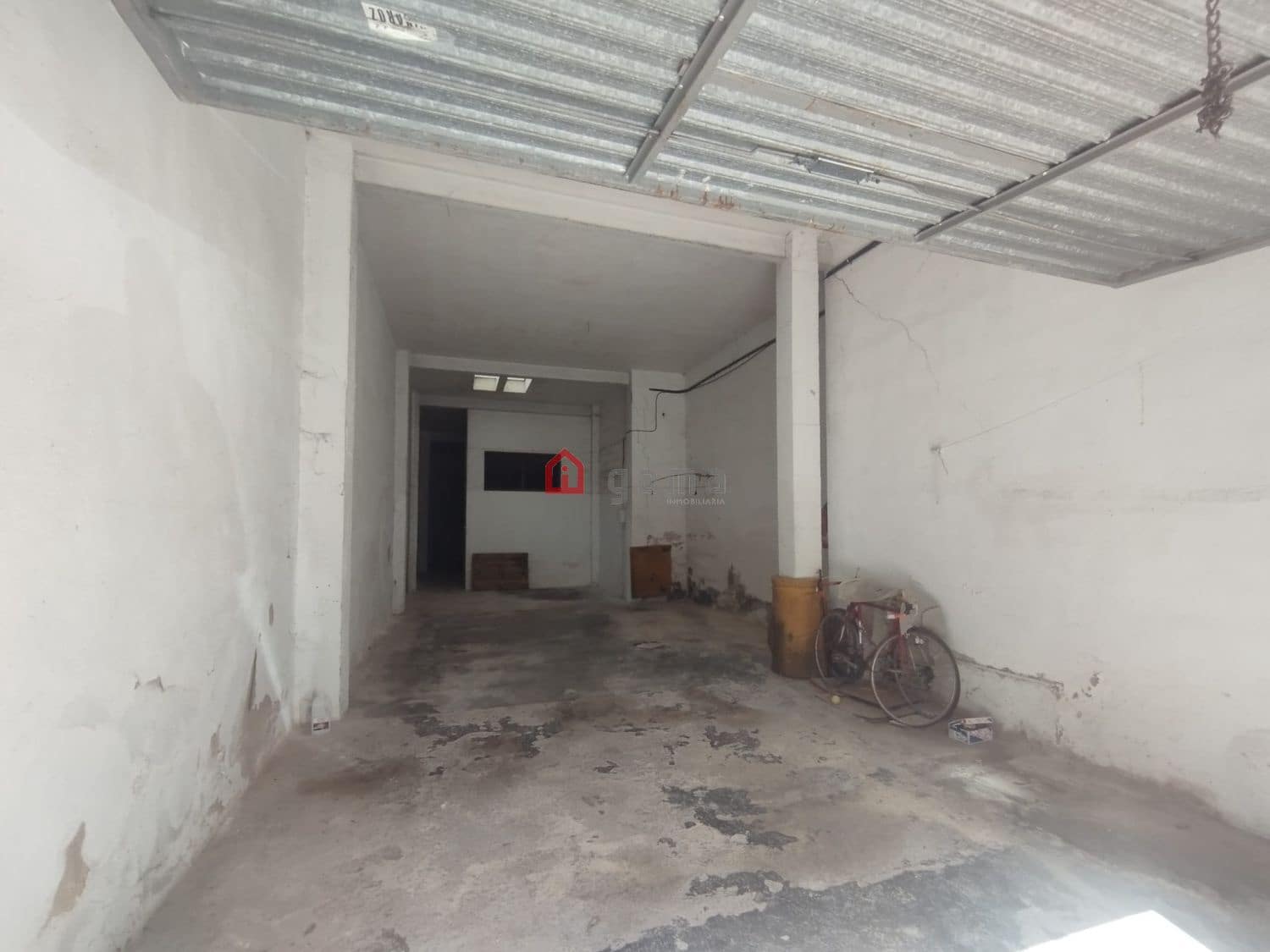 Kommersiell til salgs i Vinaros - € 79 000 (Ref: 9788241)