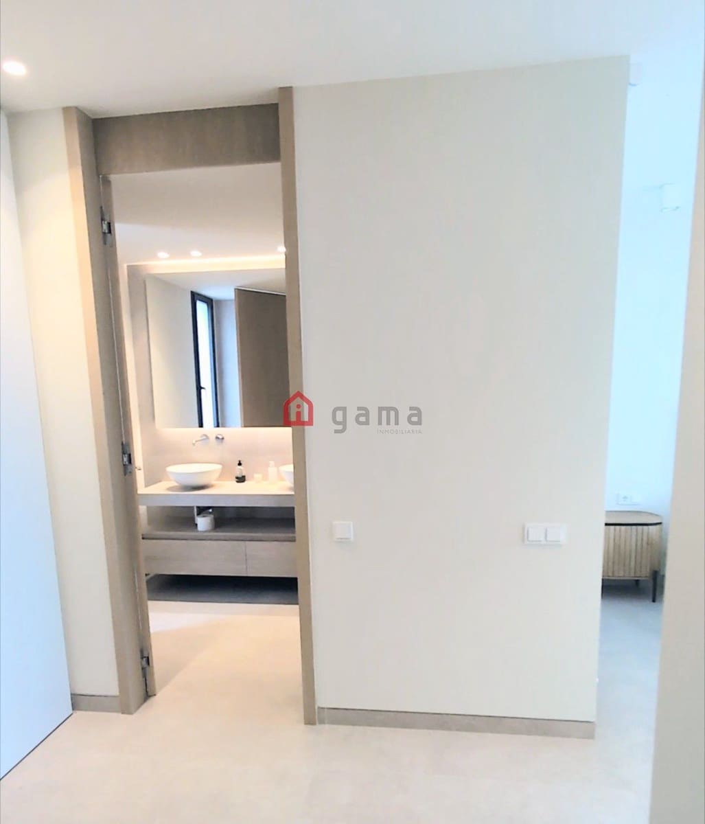 Ático de 3 habitaciones en Oropesa  en venta - 1.194.000 € (Ref: 9796610)