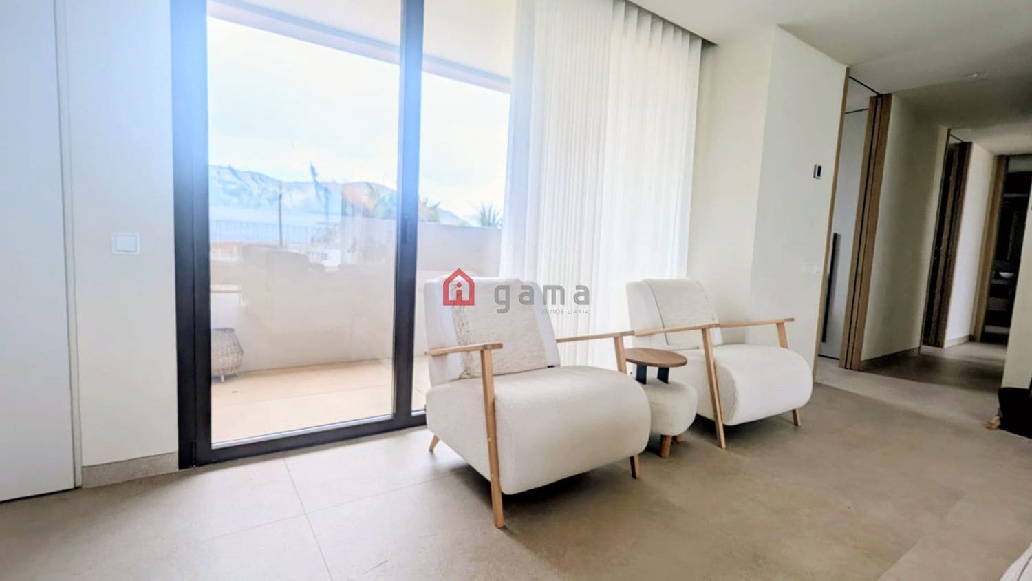 Ático de 3 habitaciones en Oropesa  en venta - 1.194.000 € (Ref: 9796610)