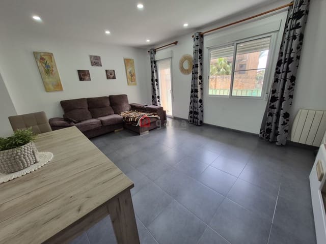 3 makuuhuone Asunto myytävänä paikassa Castelló de la Plana - 165 000 € (Ref: 9804111)