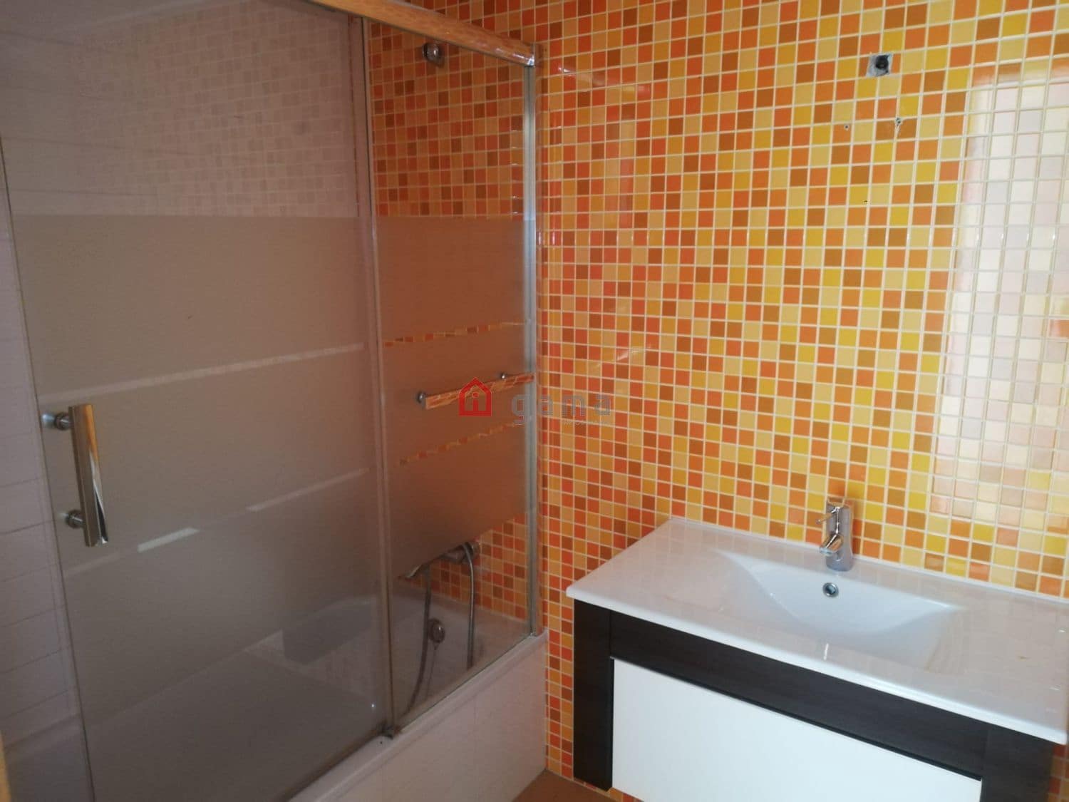 4 Zimmer Reihenhaus zu verkaufen in Castello de la Plana - 433.000 € (Ref: 9807825)