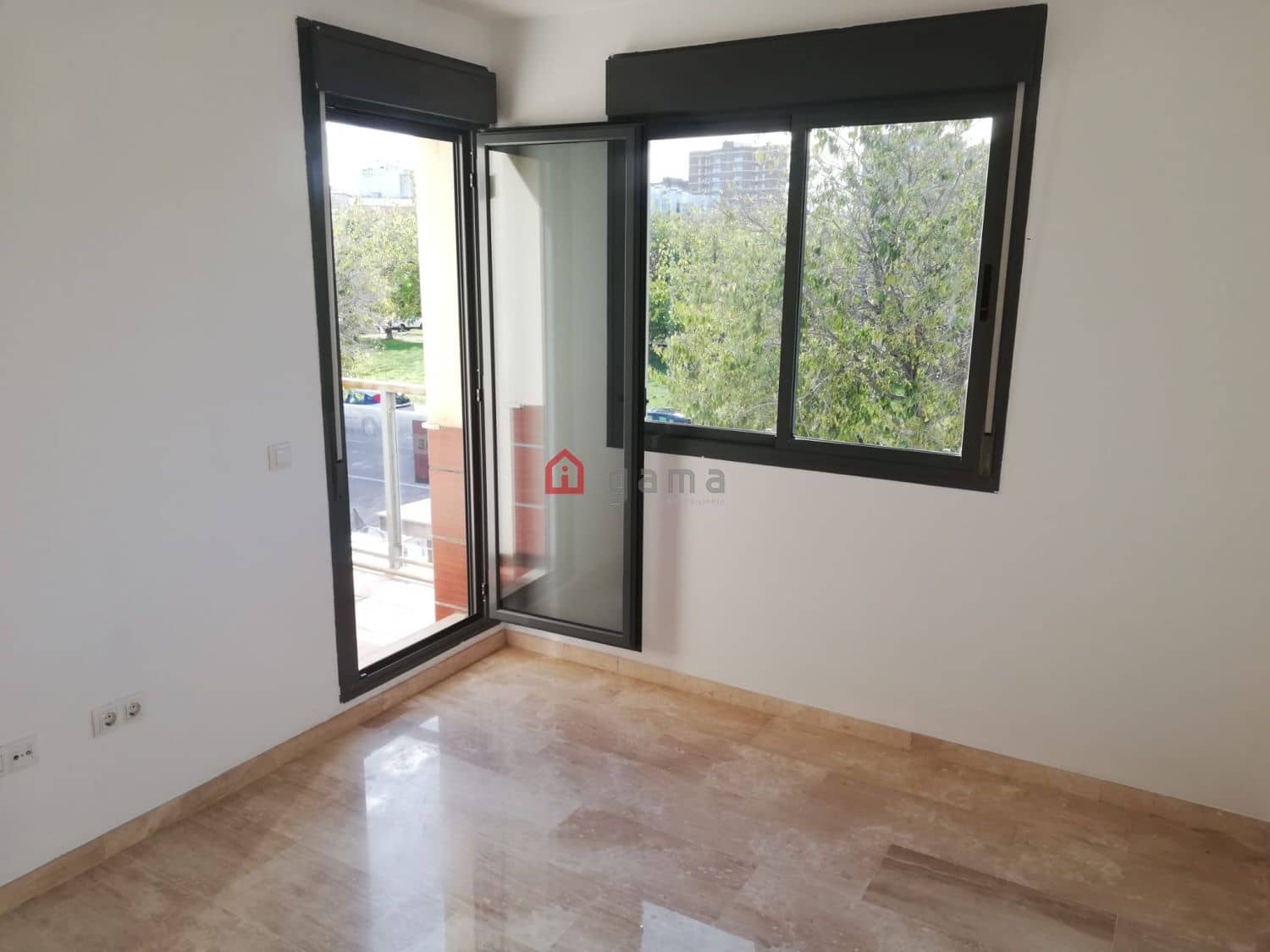 4 Zimmer Reihenhaus zu verkaufen in Castello de la Plana - 433.000 € (Ref: 9807825)