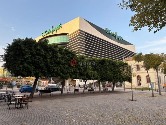 Commercial for sale in Castelló de la Plana - € 148,000 (Ref: 9811381)