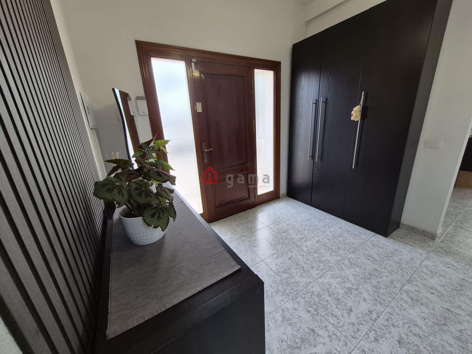5 bedroom Semi-detached Villa for sale in Castello de la Plana - € 370,000 (Ref: 9828816)