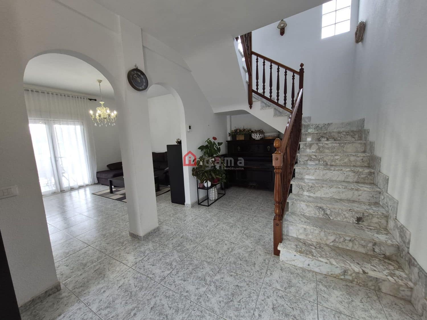 5 bedroom Semi-detached Villa for sale in Castello de la Plana - € 370,000 (Ref: 9828816)