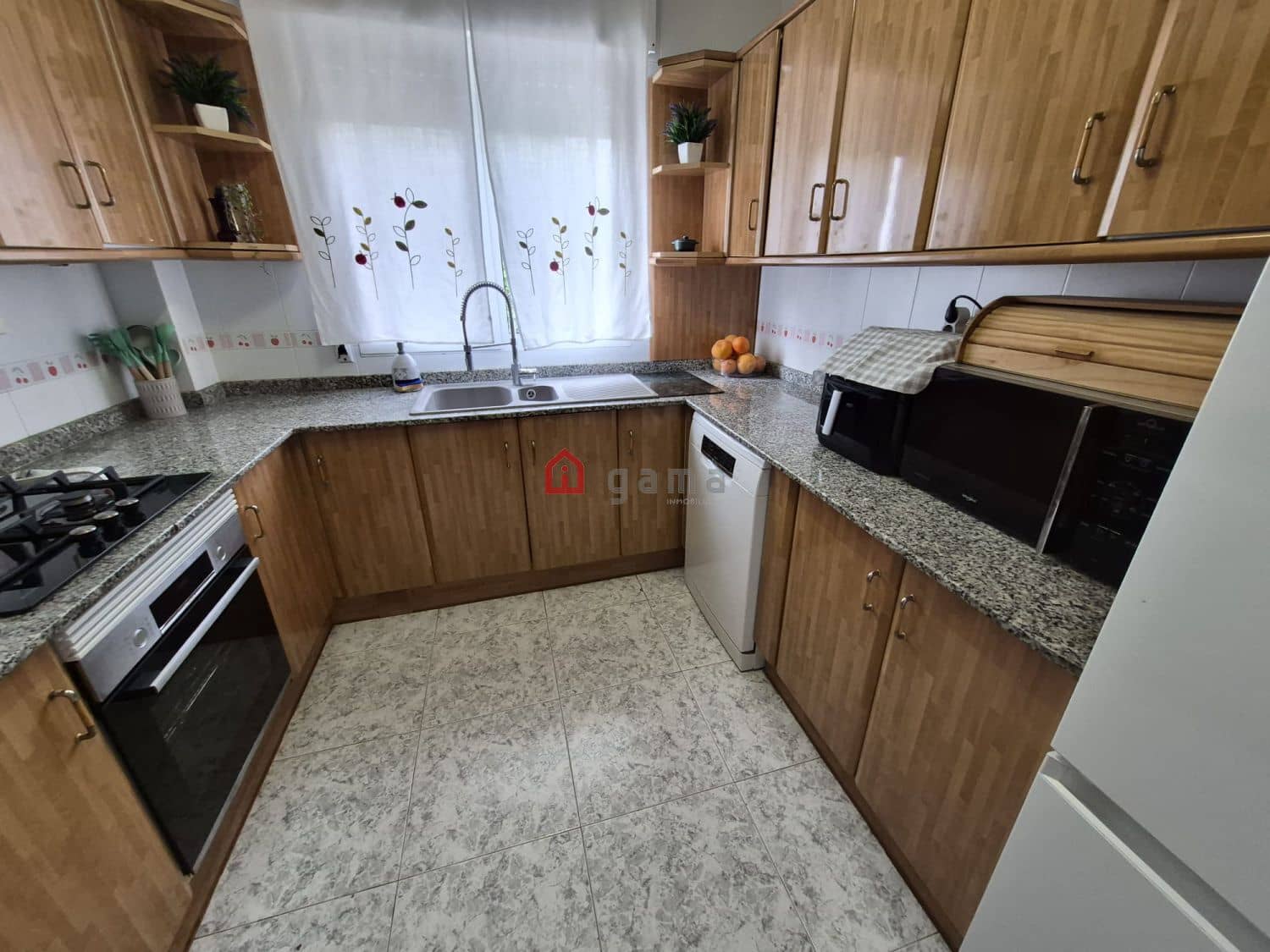5 bedroom Semi-detached Villa for sale in Castello de la Plana - € 370,000 (Ref: 9828816)