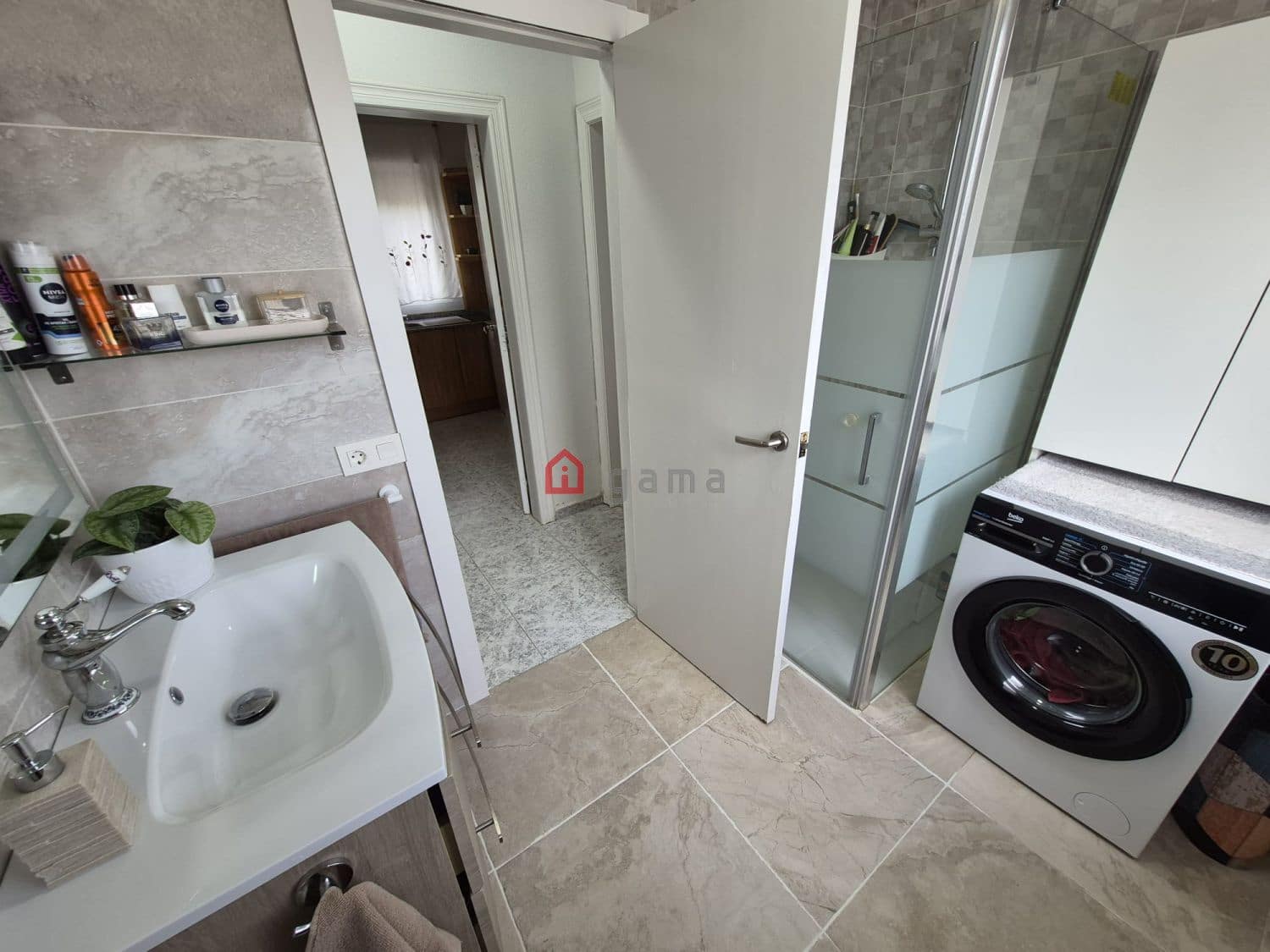 5 bedroom Semi-detached Villa for sale in Castello de la Plana - € 370,000 (Ref: 9828816)