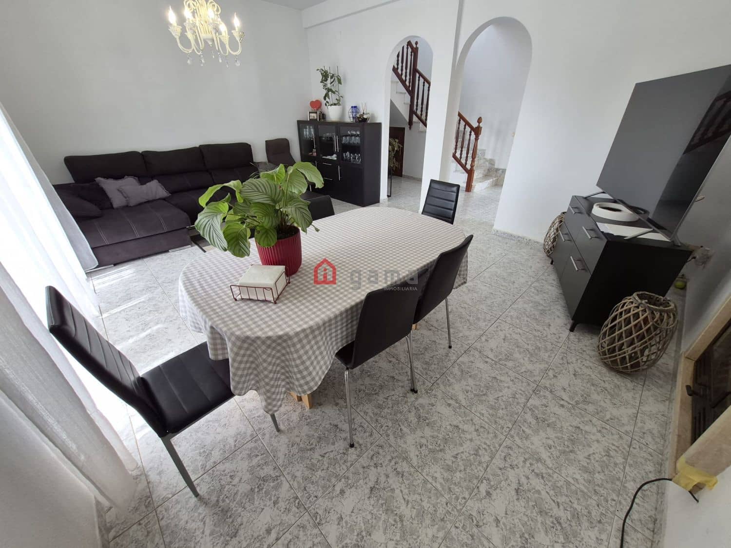 5 bedroom Semi-detached Villa for sale in Castello de la Plana - € 370,000 (Ref: 9828816)