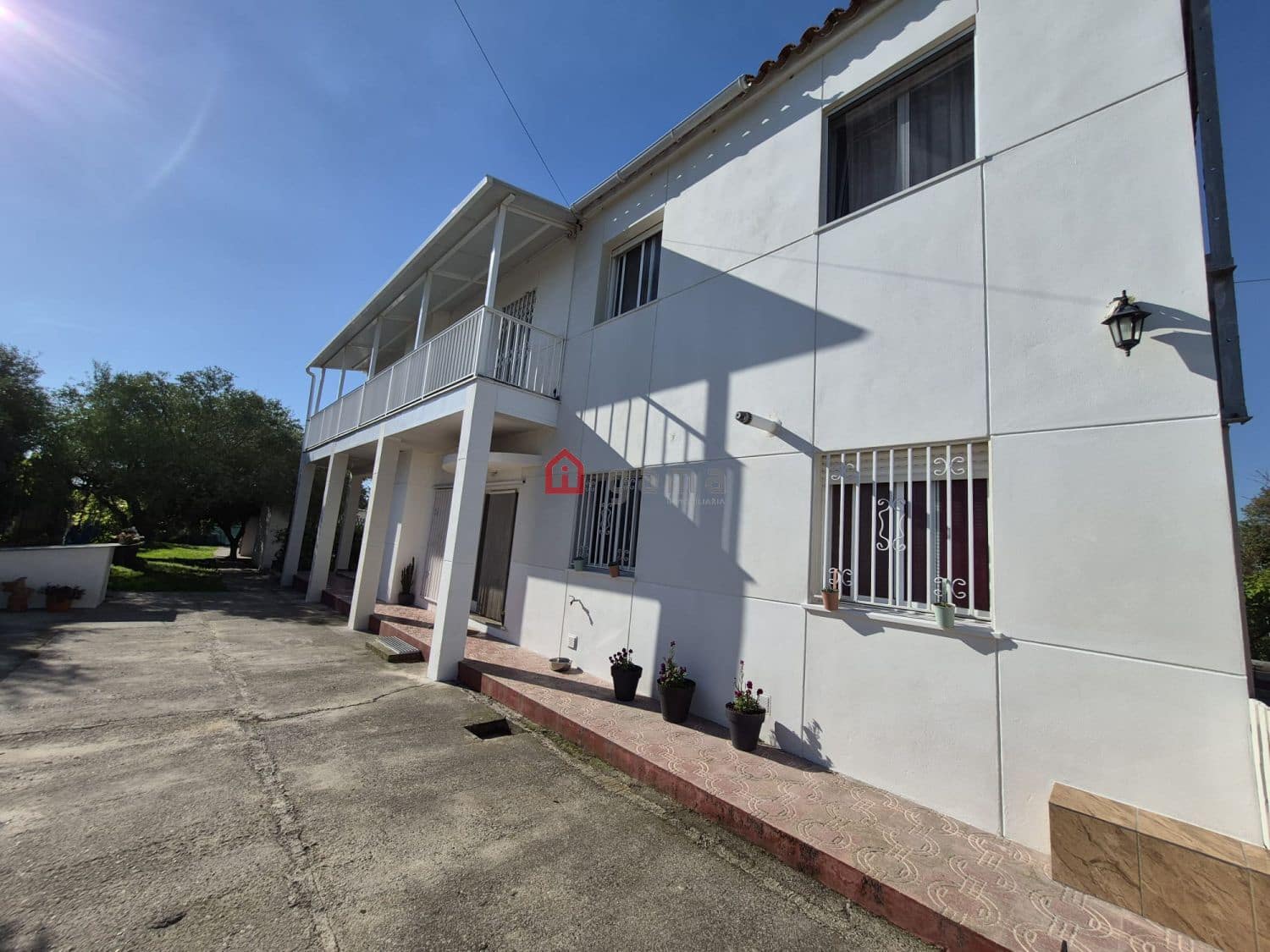 5 bedroom Semi-detached Villa for sale in Castello de la Plana - € 370,000 (Ref: 9828816)