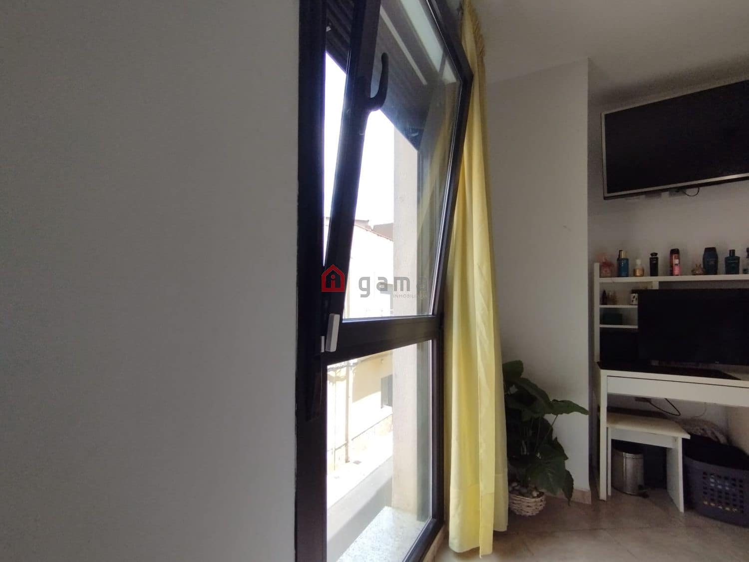 3 bedroom Flat for sale in Torreblanca - € 130,000 (Ref: 9828817)