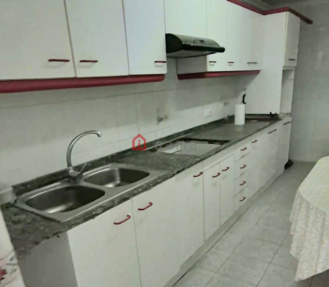 4 bedroom Flat for sale in L'Alcora with garage - € 110,000 (Ref: 9845218)