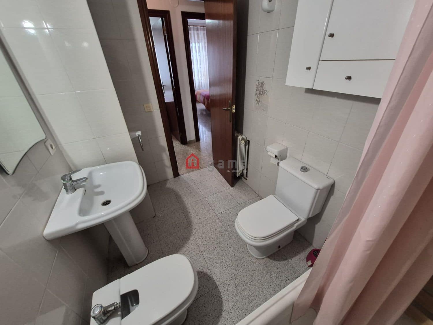 4 bedroom Flat for sale in L'Alcora with garage - € 110,000 (Ref: 9845218)