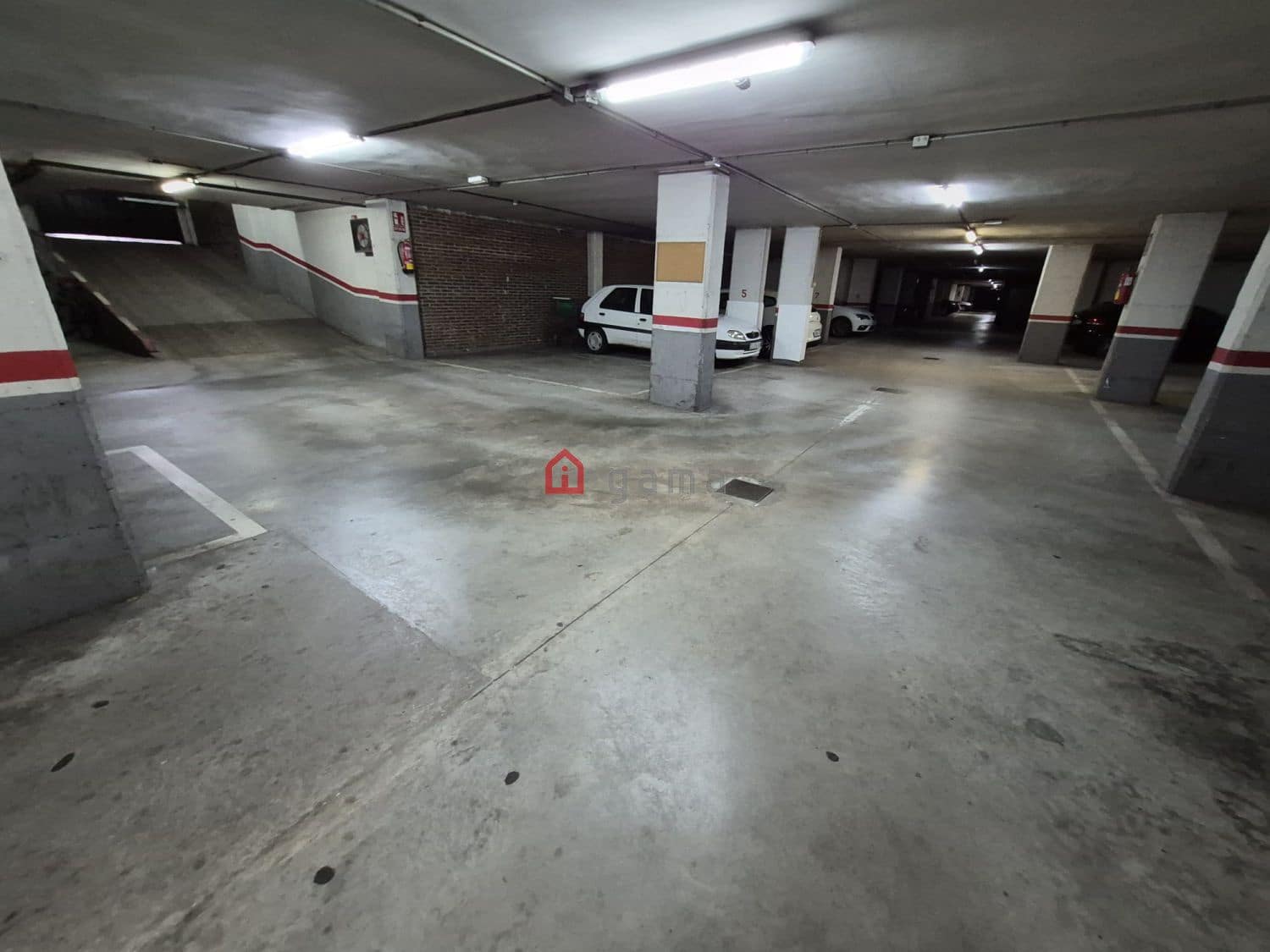 4 bedroom Flat for sale in L'Alcora with garage - € 110,000 (Ref: 9845218)