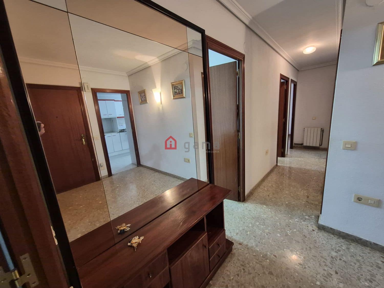 4 bedroom Flat for sale in L'Alcora with garage - € 110,000 (Ref: 9845218)