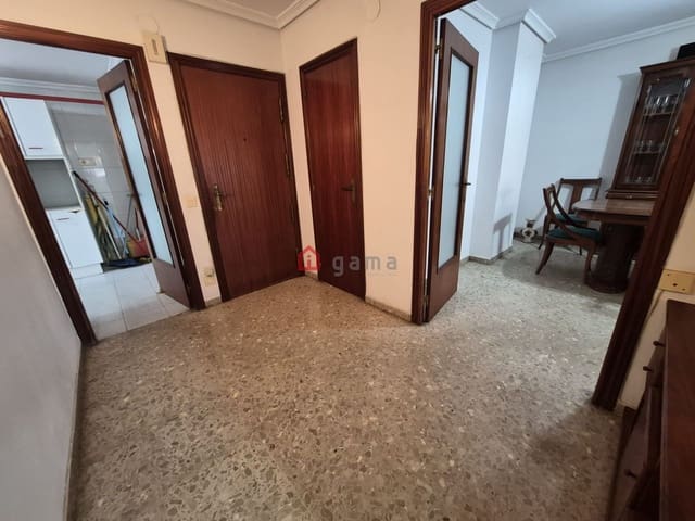4 Zimmer Wohnung zu verkaufen in L'Alcora mit Garage - 110.000 € (Ref: 9845218)