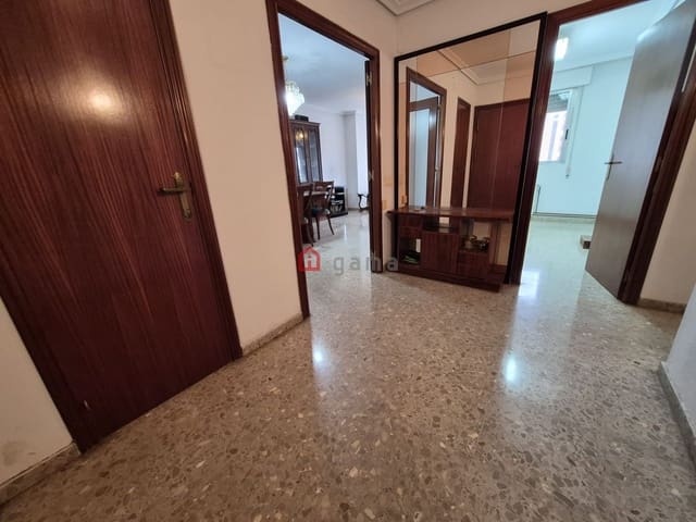 4 Zimmer Wohnung zu verkaufen in L'Alcora mit Garage - 110.000 € (Ref: 9845218)