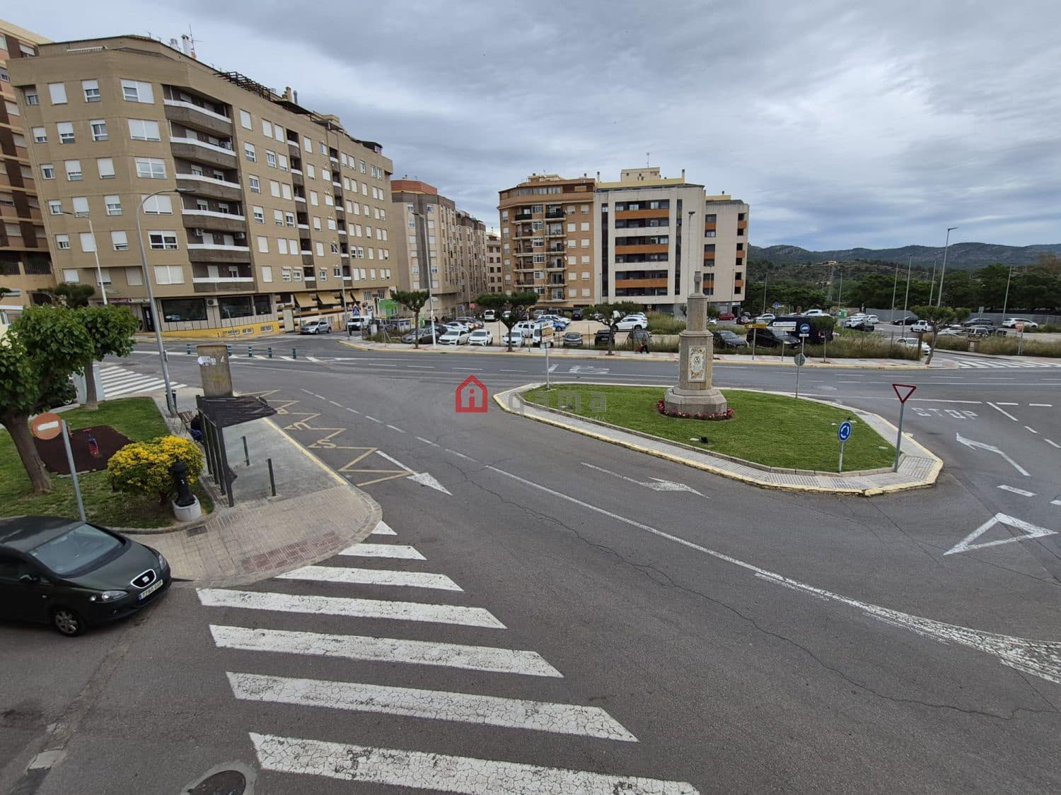 4 bedroom Flat for sale in L'Alcora with garage - € 110,000 (Ref: 9845218)