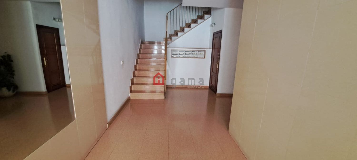 3 bedroom Flat for sale in Castello de la Plana - € 199,000 (Ref: 9845220)