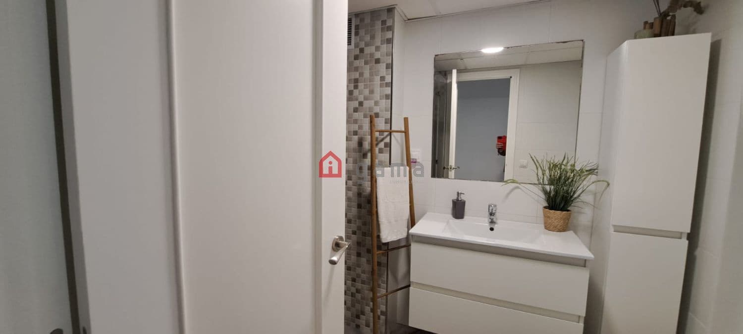 3 bedroom Flat for sale in Castello de la Plana - € 199,000 (Ref: 9845220)