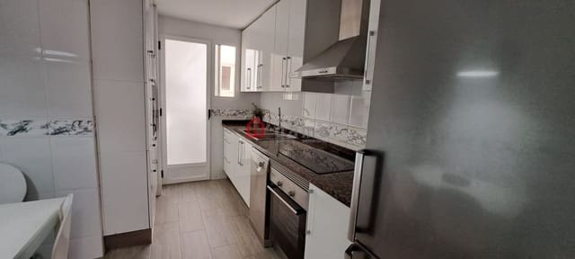 3 chambre Appartement à vendre à Castelló de la Plana - 199 000 € (Ref: 9845220)
