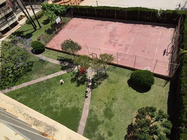 Lejlighed til leje i Castelló de la Plana med garage - € 800 (Ref: 9851587)