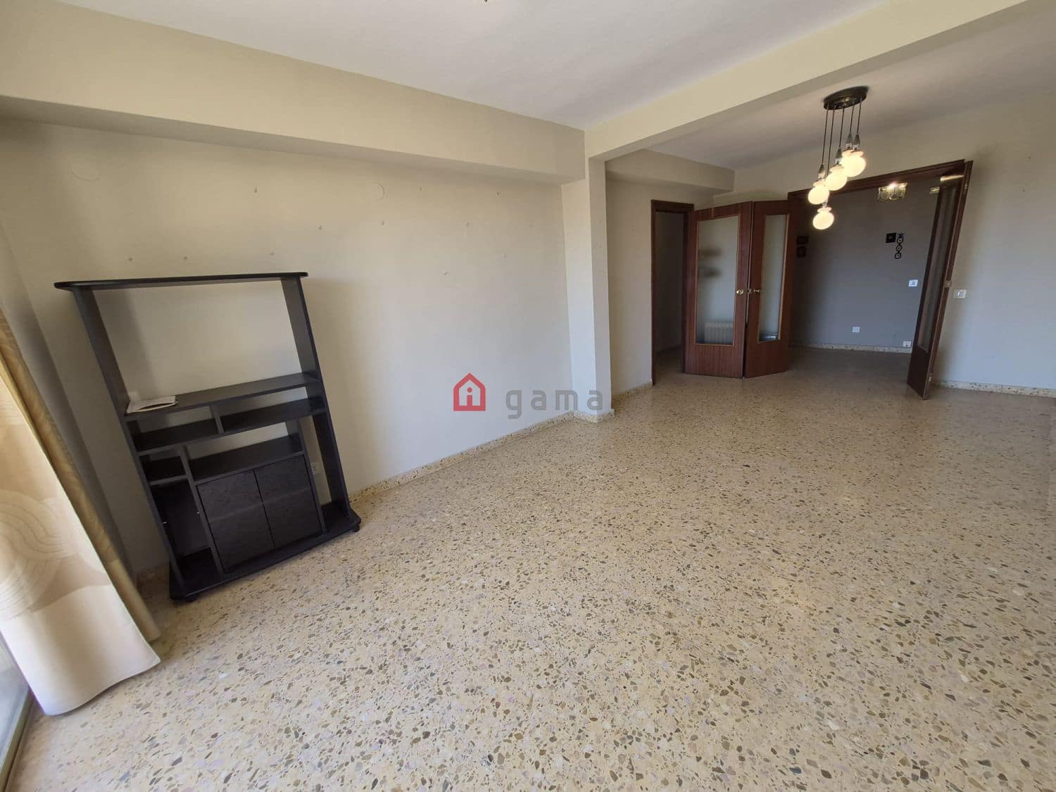 Lejlighed til leje i Castello de la Plana med garage - € 800 (Ref: 9851587)