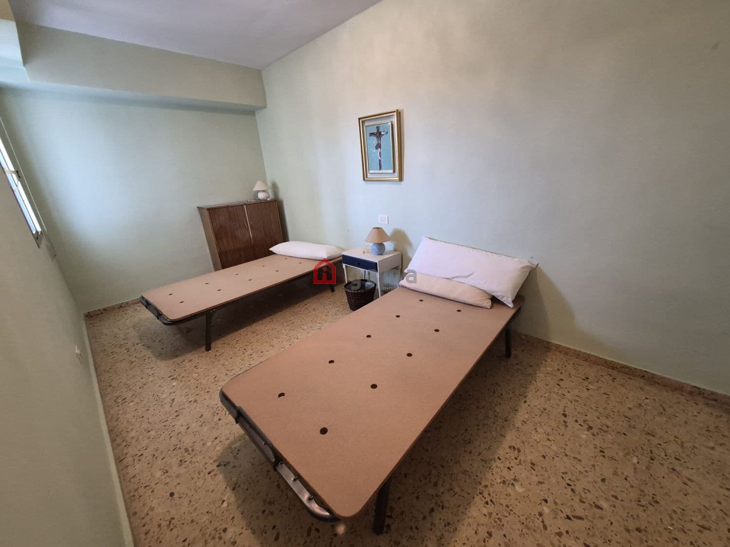 Lejlighed til leje i Castello de la Plana med garage - € 800 (Ref: 9851587)