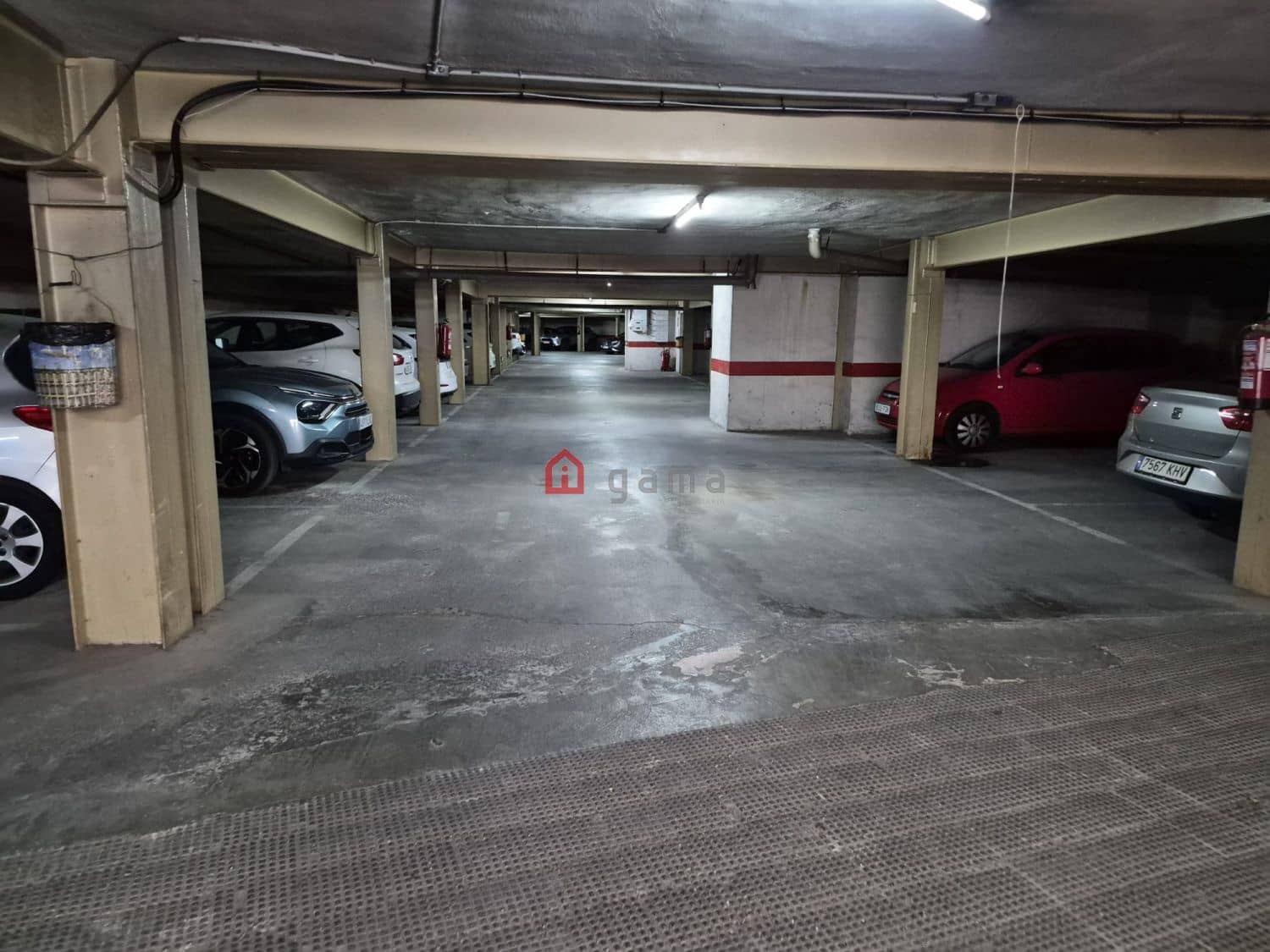 Lejlighed til leje i Castello de la Plana med garage - € 800 (Ref: 9851587)
