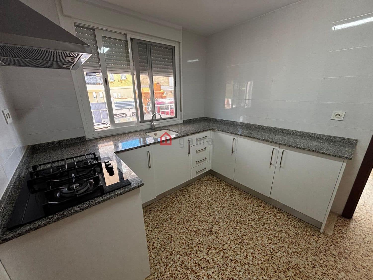 3 bedroom Apartment for sale in Chilches with garage - € 225,000 (Ref: 9868397)