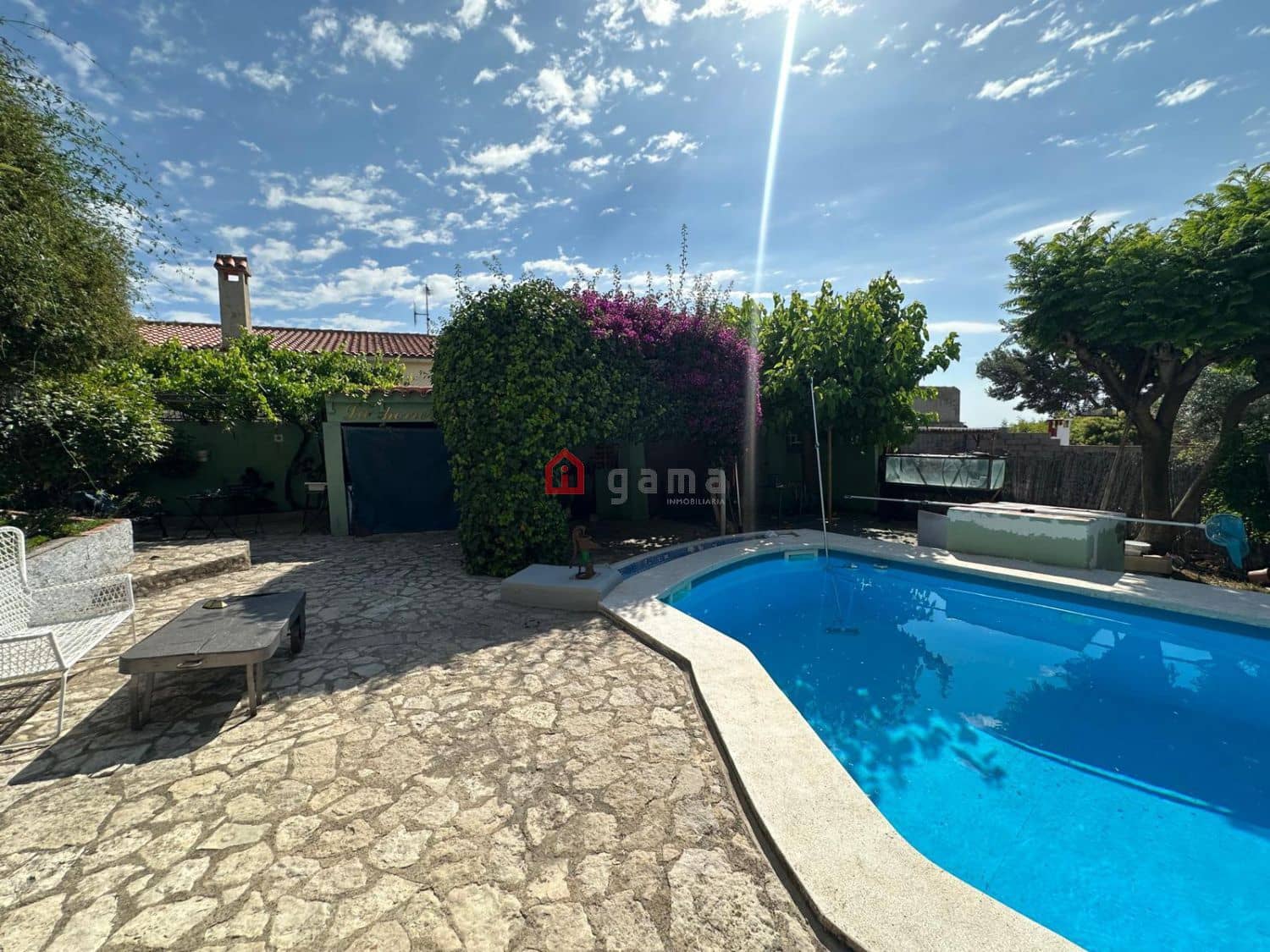 Pareado de 4 habitaciones en Onda en venta - 325.000 € (Ref: 9878205)