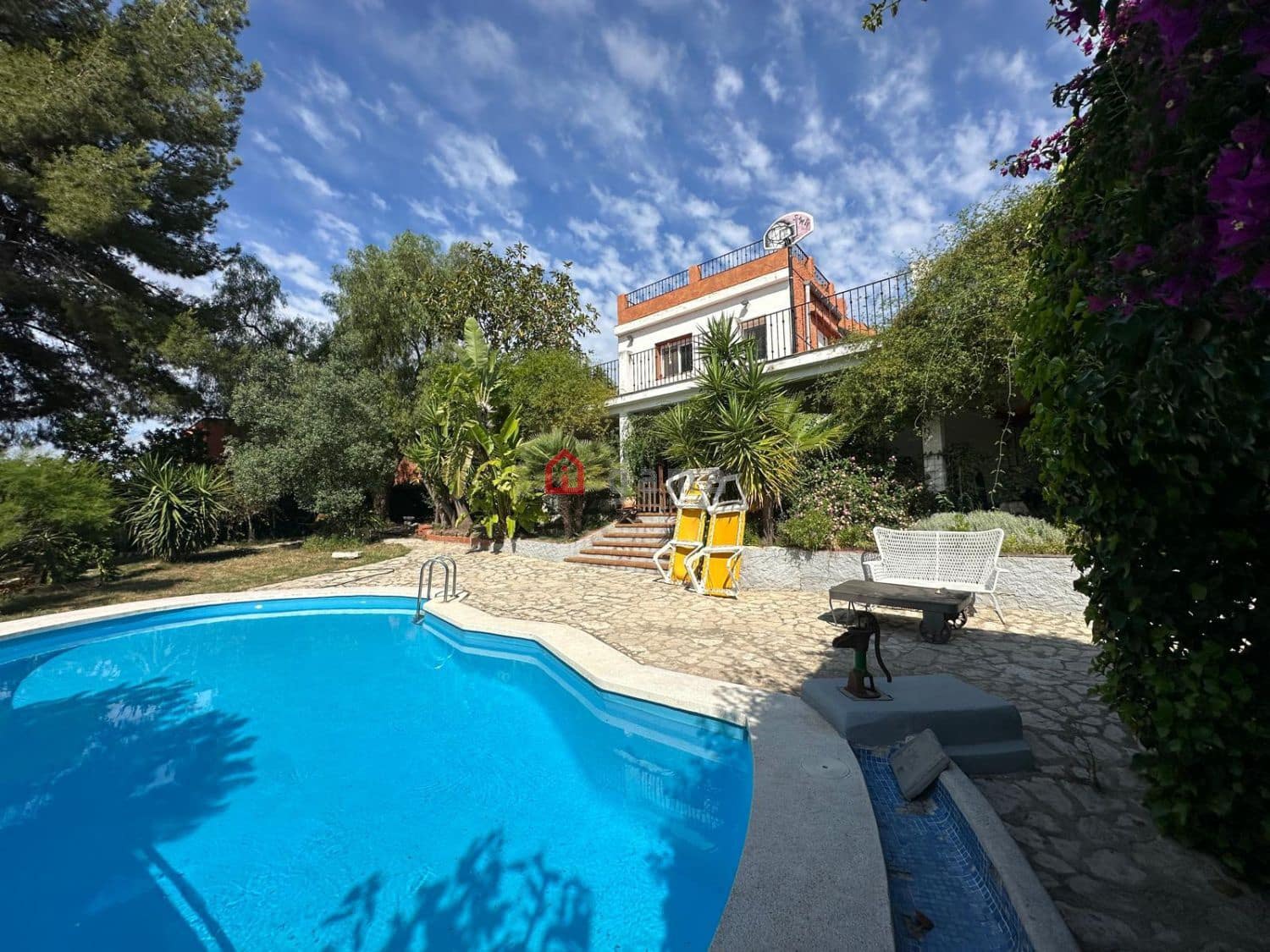 Pareado de 4 habitaciones en Onda en venta - 325.000 € (Ref: 9878205)