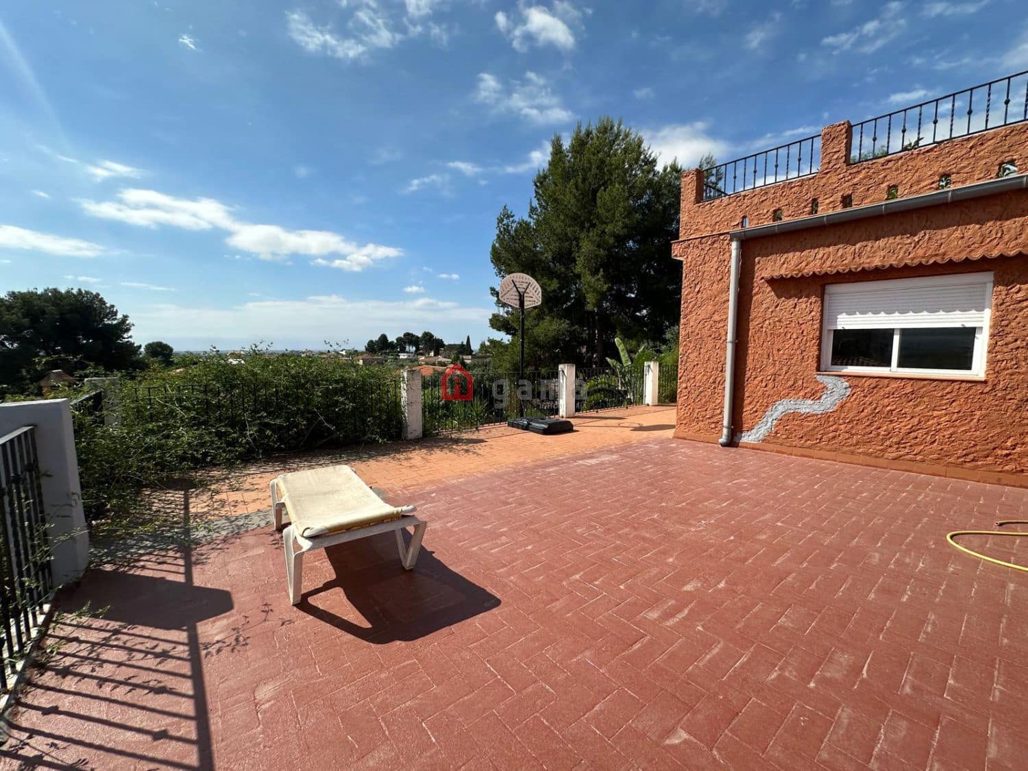 Pareado de 4 habitaciones en Onda en venta - 325.000 € (Ref: 9878205)