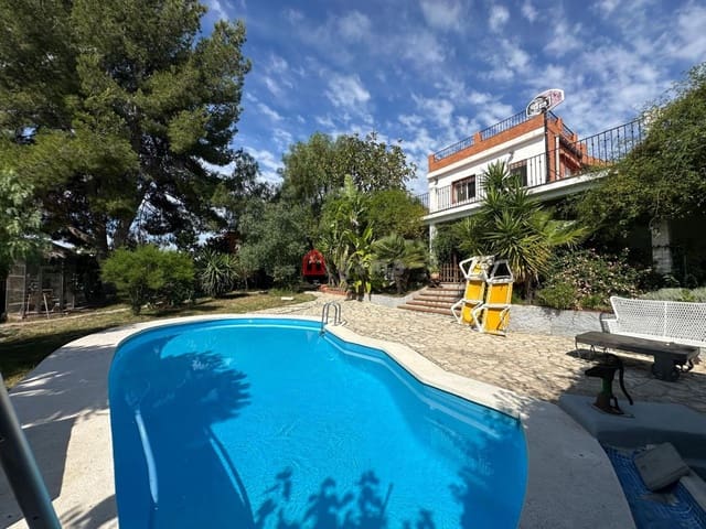 Pareado de 4 habitaciones en Onda en venta - 325.000 € (Ref: 9878205)