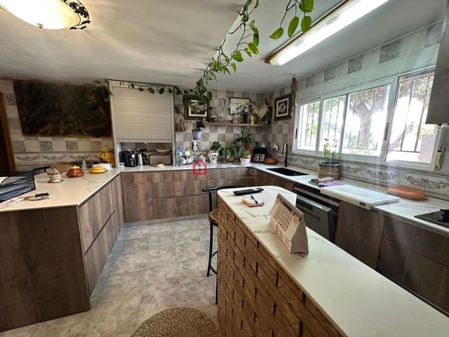 Pareado de 4 habitaciones en Onda en venta - 325.000 € (Ref: 9878205)
