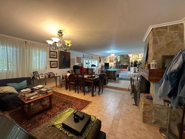 Pareado de 4 habitaciones en Onda en venta - 325.000 € (Ref: 9878205)