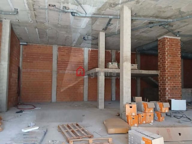 Comercial para venda em La Vall d'Uixó - 348 000 € (Ref: 9889960)
