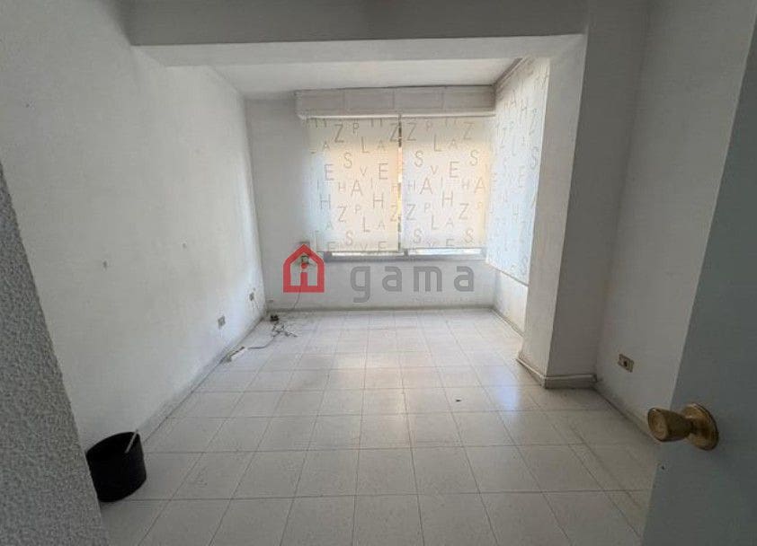Piso de 3 habitaciones en El Grau de Castelló en venta - 135.000 € (Ref: 9889961)