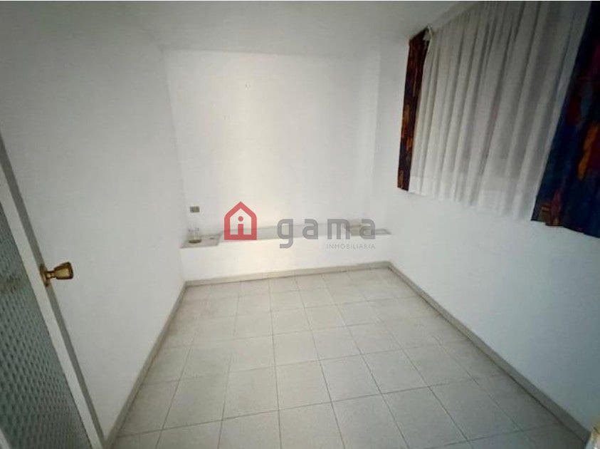 Piso de 3 habitaciones en El Grau de Castelló en venta - 135.000 € (Ref: 9889961)