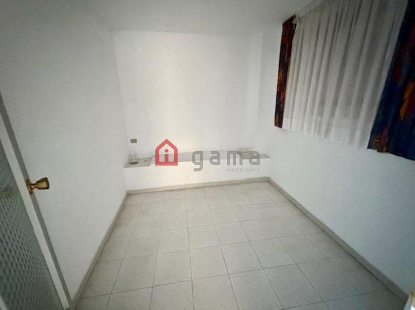 Piso de 3 habitaciones en El Grau de Castelló en venta - 135.000 € (Ref: 9889961)