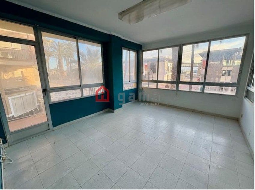 Piso de 3 habitaciones en El Grau de Castelló en venta - 135.000 € (Ref: 9889961)