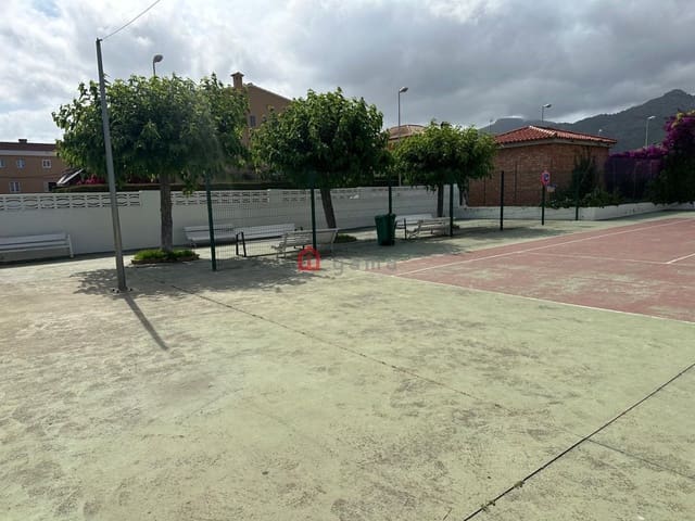 3 quarto Moradia em Banda para venda em Benicàssim com garagem - 350 000 € (Ref: 9889963)