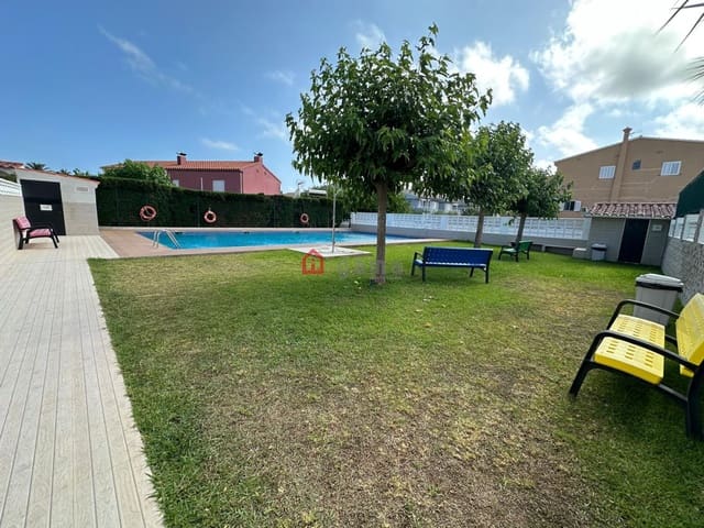 3 quarto Moradia em Banda para venda em Benicàssim com garagem - 350 000 € (Ref: 9889963)