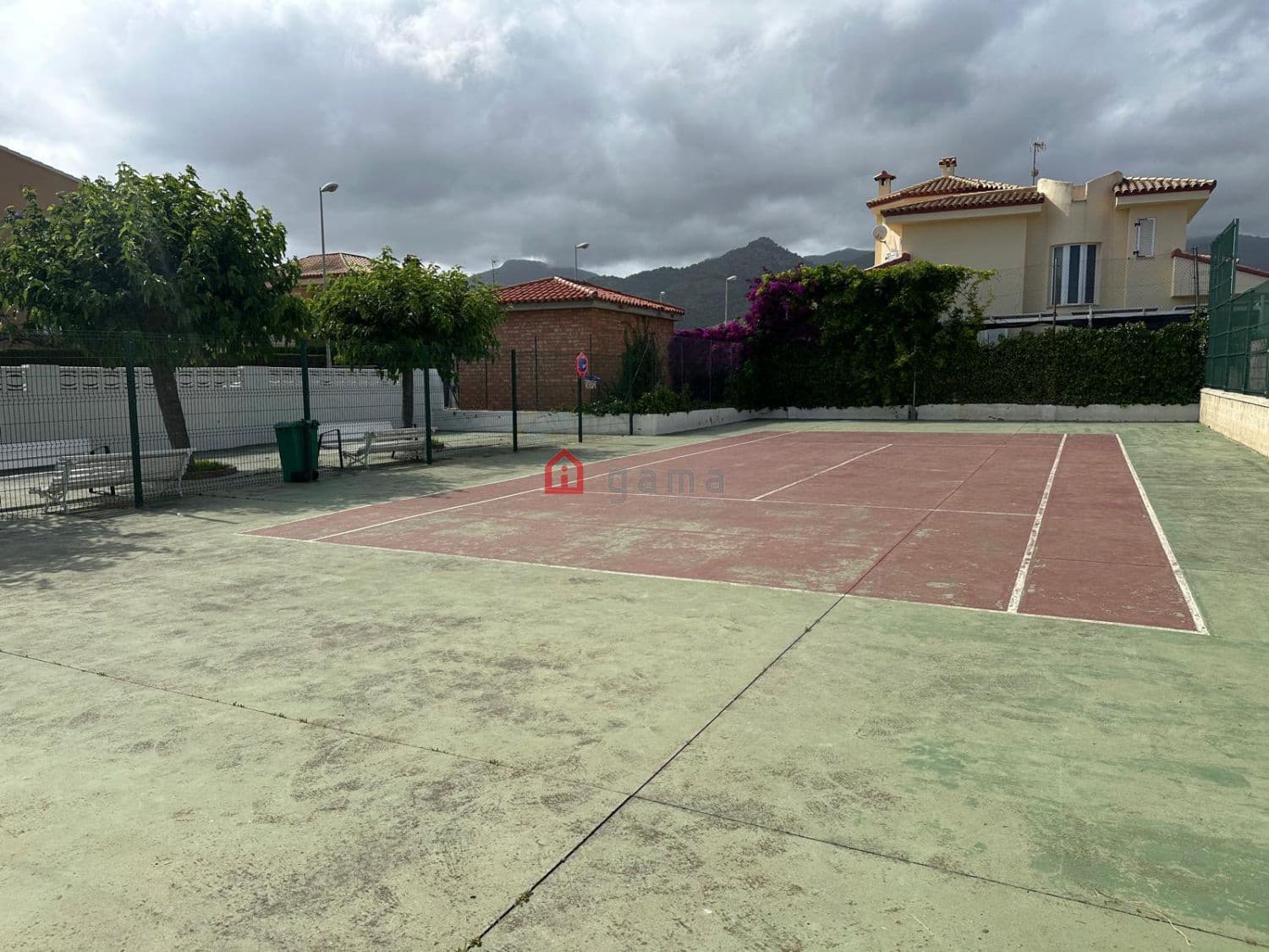 3 quarto Moradia em Banda para venda em Benicassim com garagem - 350 000 € (Ref: 9889963)