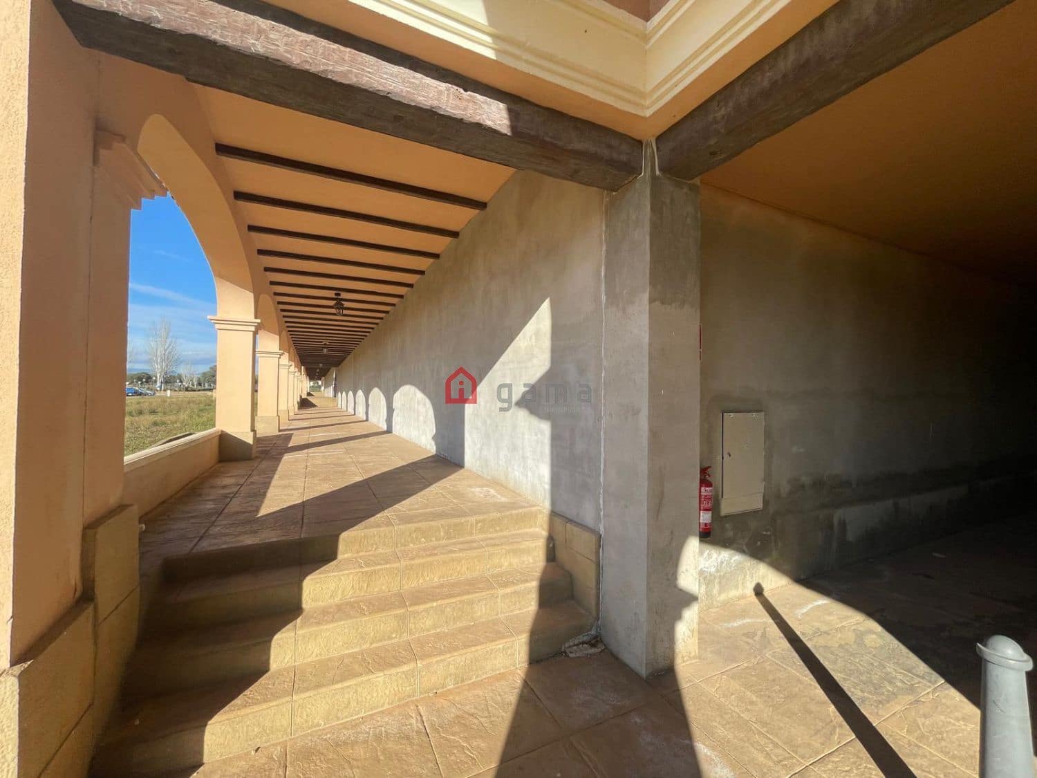 Commercial for sale in Sant Jordi - € 1,375,000 (Ref: 9891903)