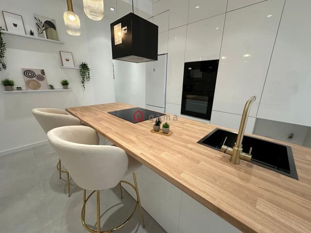 3 chambre Appartement à vendre à Castelló de la Plana - 249 000 € (Ref: 9894750)