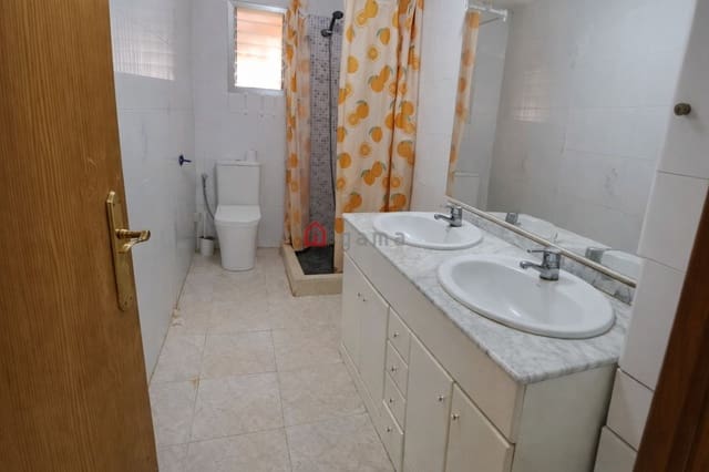 4 soverom Villa til salgs i L'Alcora med garasje - € 160 000 (Ref: 9915377)