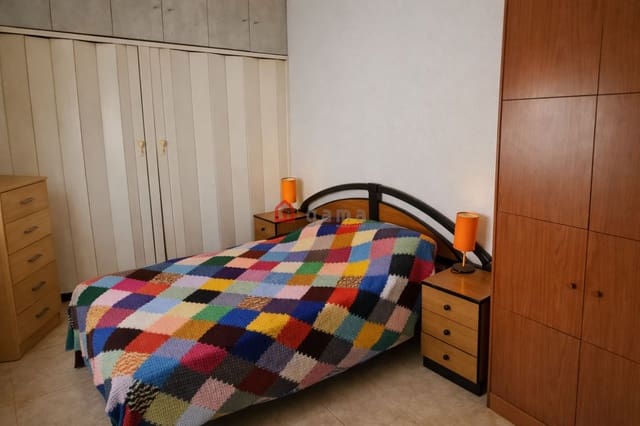4 soverom Villa til salgs i L'Alcora med garasje - € 160 000 (Ref: 9915377)