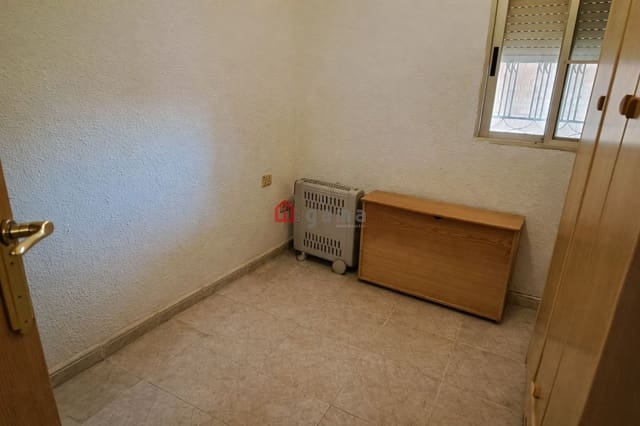 4 soverom Villa til salgs i L'Alcora med garasje - € 160 000 (Ref: 9915377)