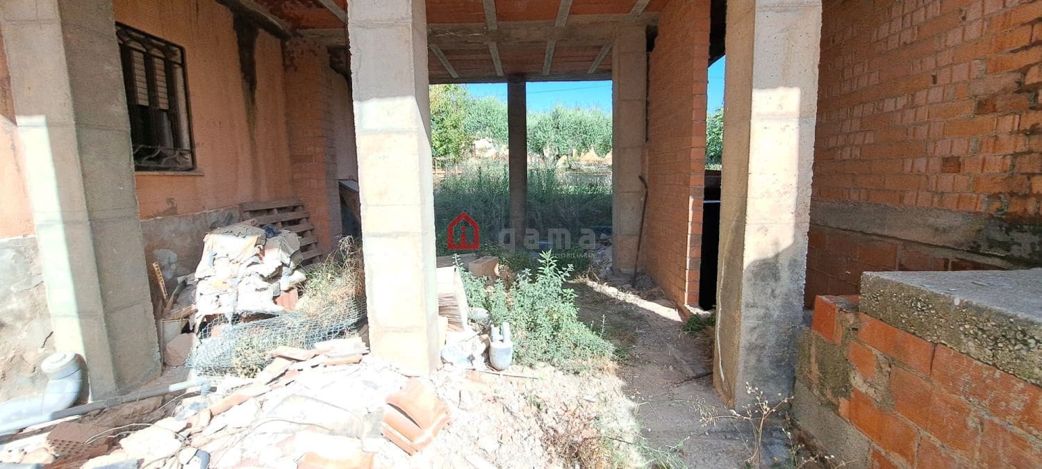 4 soverom Villa til salgs i L'Alcora med garasje - € 160 000 (Ref: 9915377)