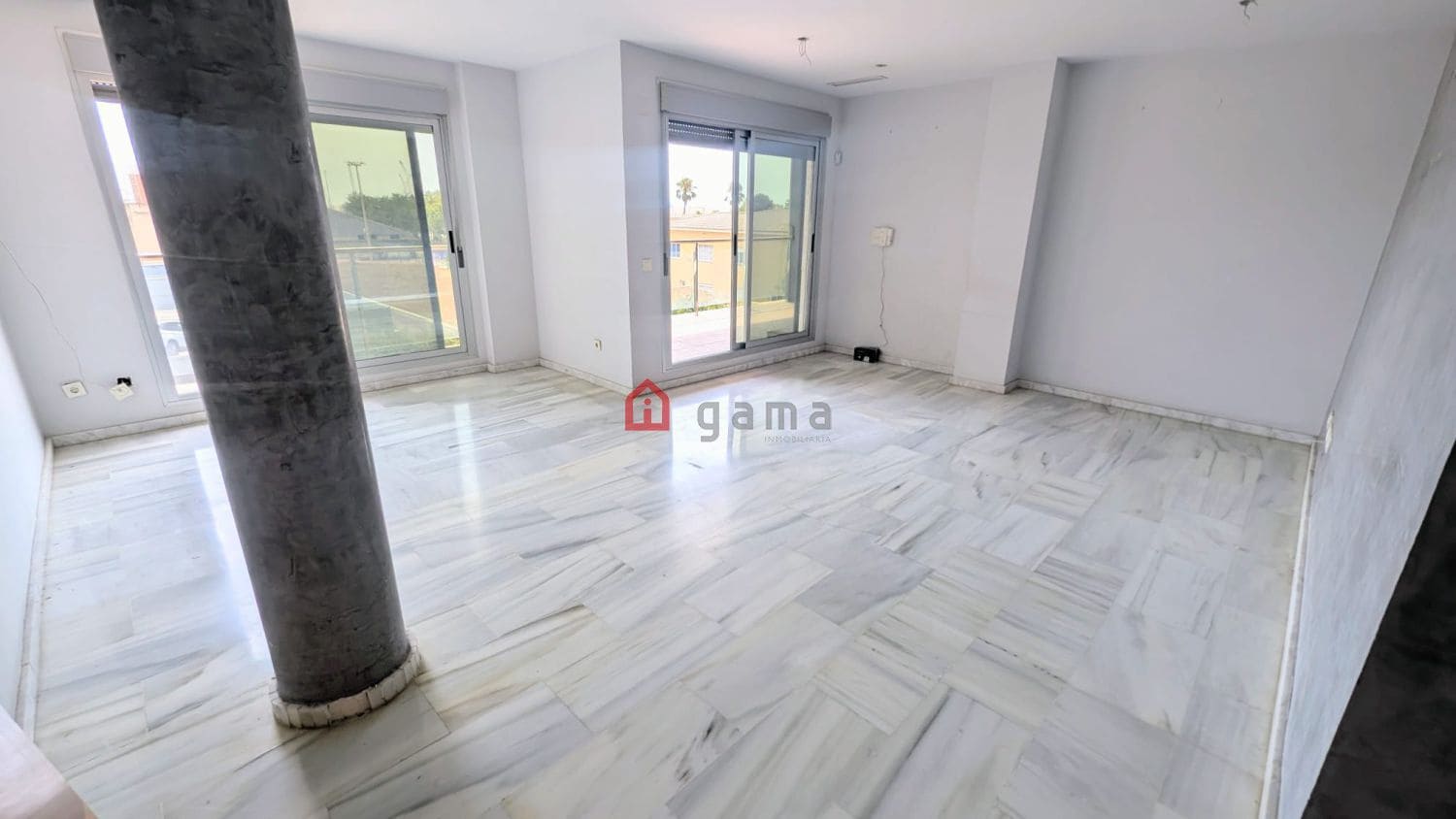 3 chambre Appartement à vendre à Castello de la Plana avec garage - 177 000 € (Ref: 9952834)